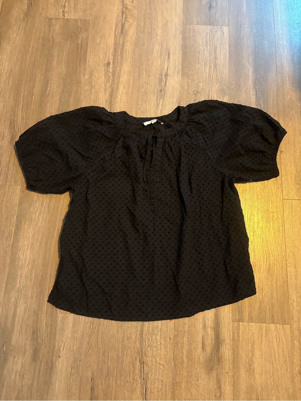 LOFT Black Clip Dot Puff Sleeve Blouse Top Size Large L Textured Peasant Shirt